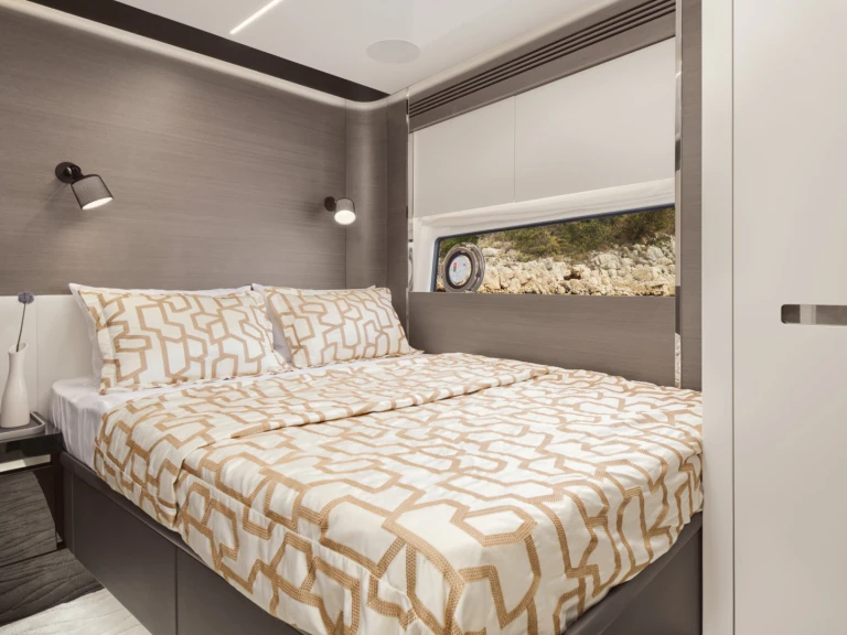 Yacht hire Seget Donji cheap Azimut S8