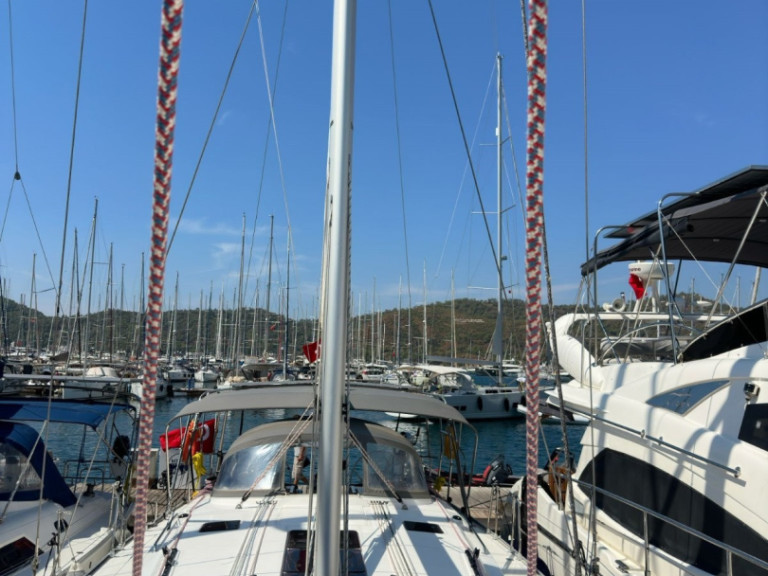 Sailboat hire in Fethiye - Bavaria Cruiser 46