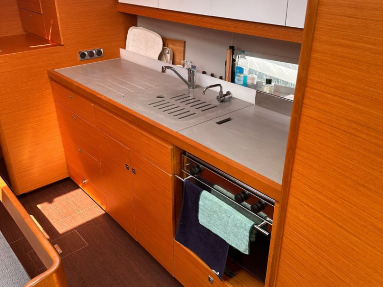 Sailboat hire in Fethiye - Dufour Dufour 430