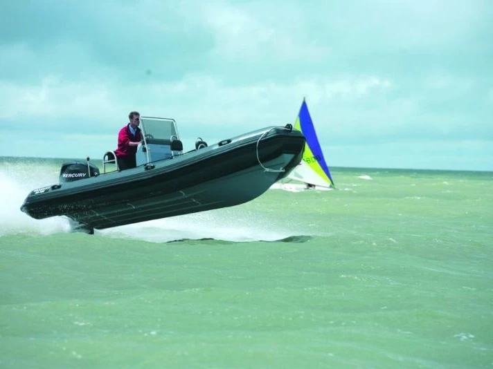 Valiant DR 620 charter bareboat or skippered in  Trébeurden