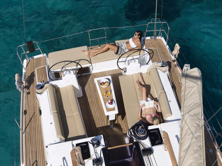 Charter a Dufour Dufour 460 Grand Large in Anse Marcel on Samboat