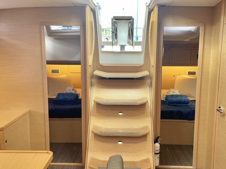 Hire a Dufour Dufour 470 Annapolis