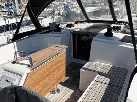 Bavaria Bavaria C42 charter bareboat or skippered in  Marseille