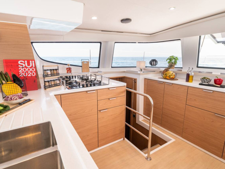 Bali Bali 4.6 FULL EQUIPE  charter bareboat or skippered in  Port d'Andratx