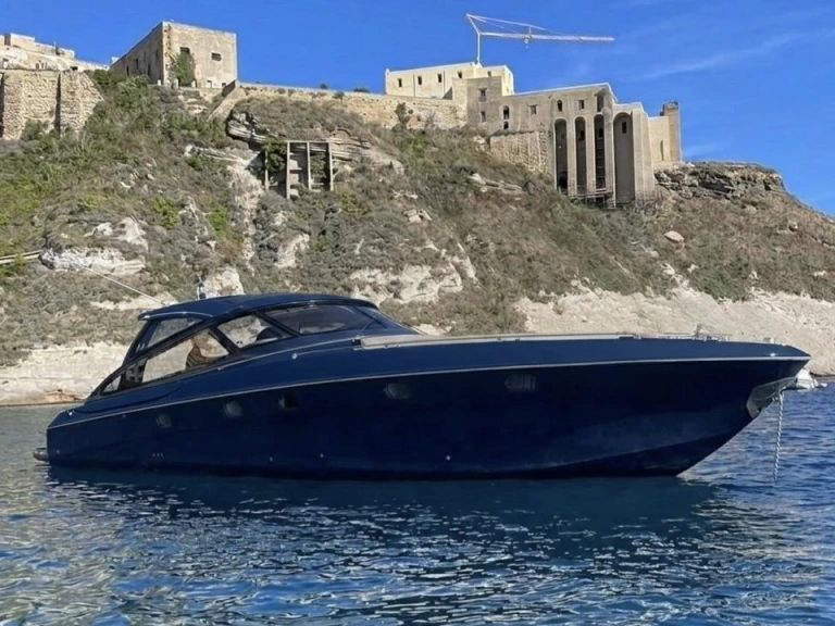 Yacht charter Poltu Quatu - Baia 48 on SamBoat