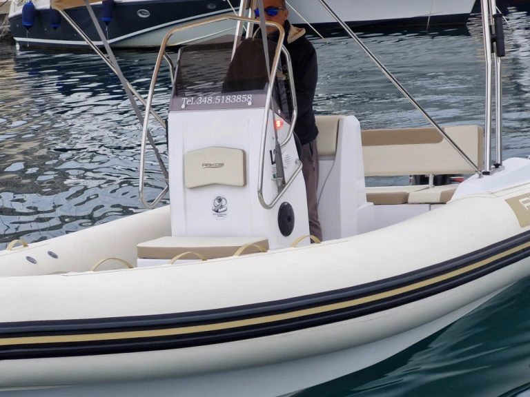 Yacht hire Sanremo cheap 21