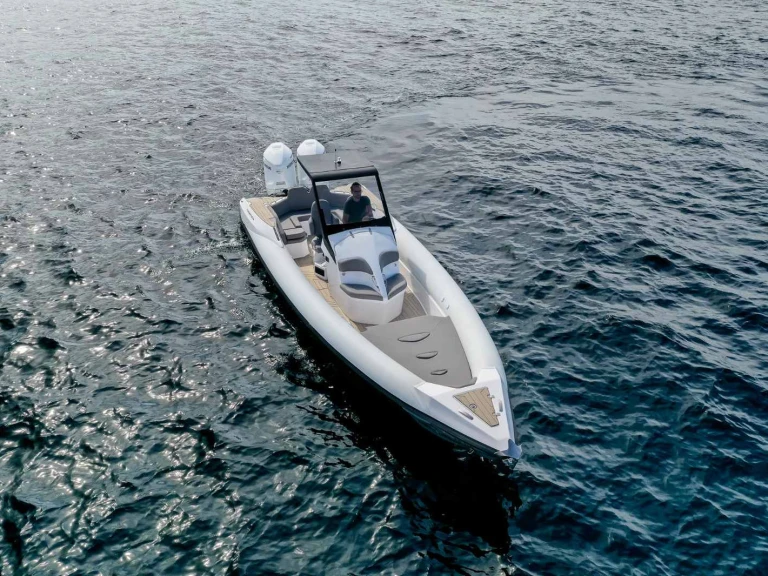 Yacht hire Gouvia cheap Motorboat