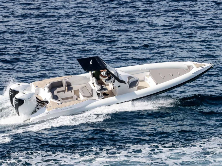 Yacht charter Gouvia -  Motorboat on SamBoat