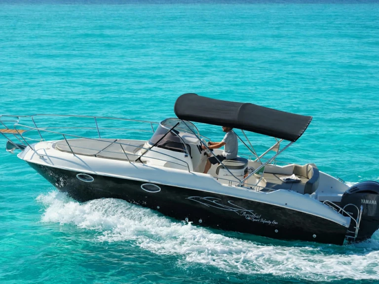 Hire Motorboat Pacific Craft with a boat licence