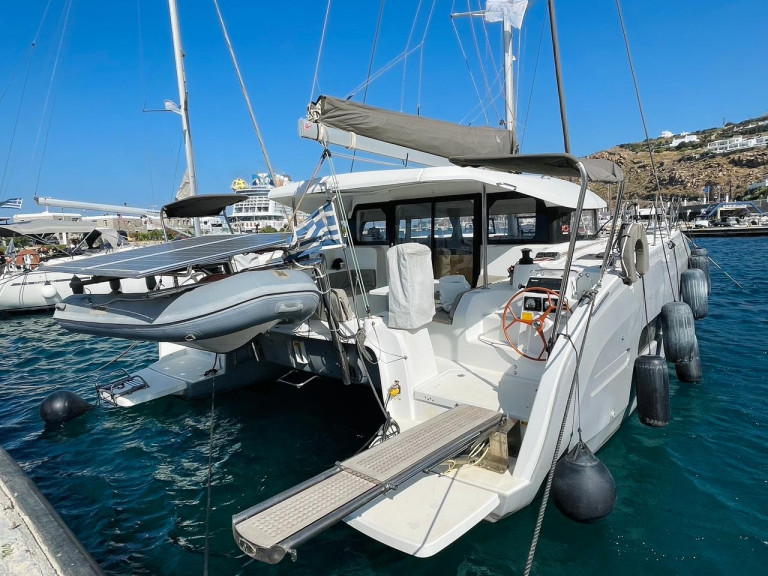 Catamaran hire in Alimos - Excess Excess 11