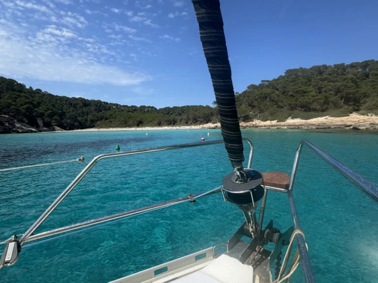 Sailboat hire in Cala Galdana - Dufour Dufour 38 Classic