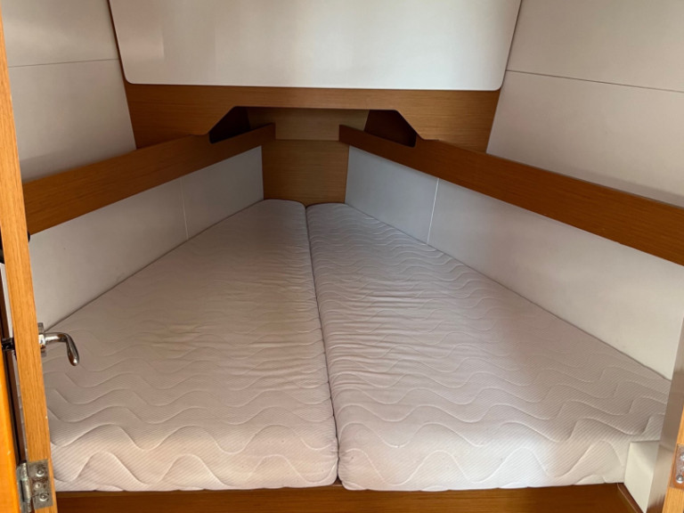 Yacht hire Sukošan cheap Sun Odyssey 349