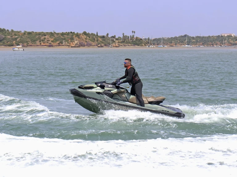 Yacht charter Portimão - Sea-Doo GTX  on SamBoat