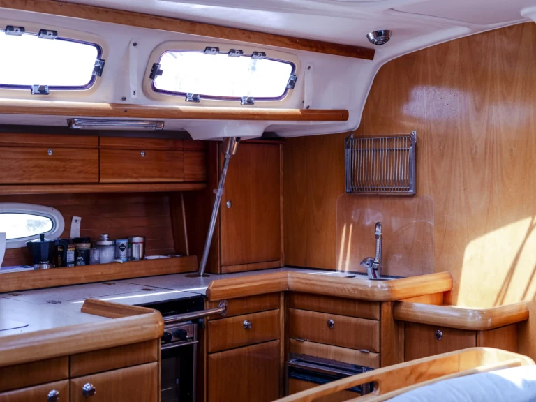 Yacht hire Rimini cheap Bavaria 46