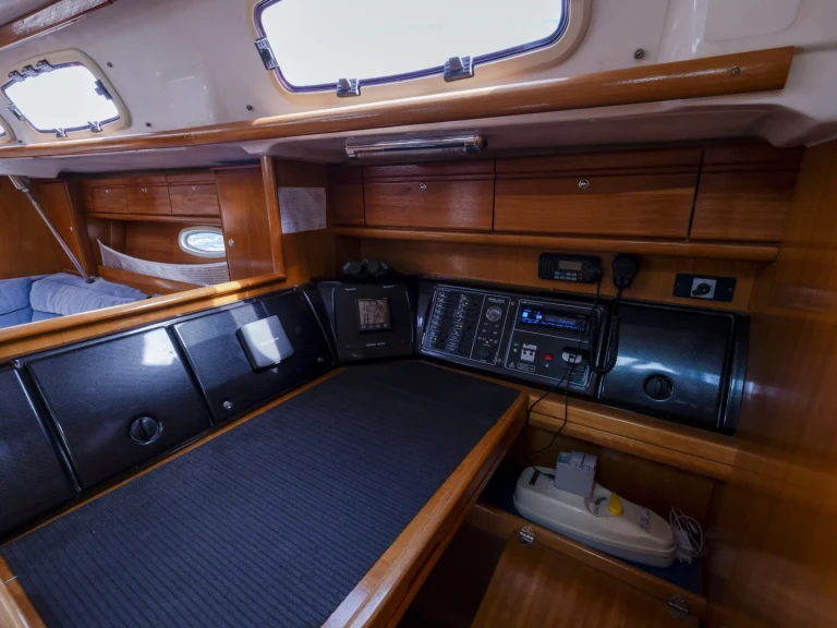 Hire Sailboat with or without skipper Bavaria Rimini