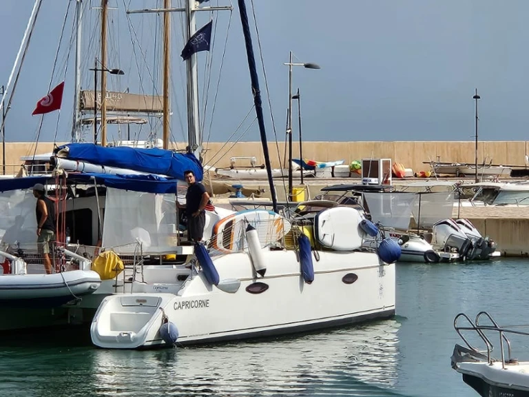 Catamaran hire in Sidi Bou Said - Fountaine Pajot Lavezzi 40