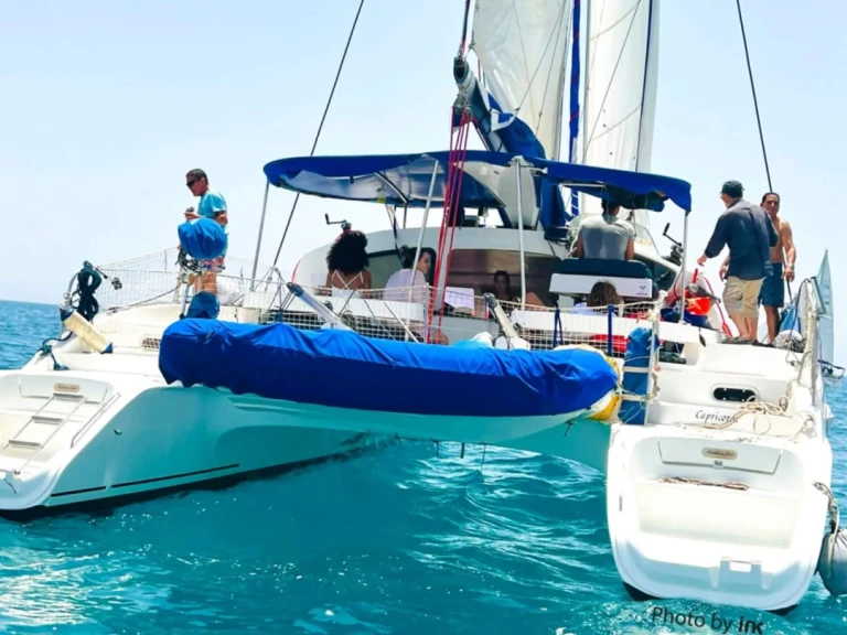 Catamaran to hire Sidi Bou Said at the best price