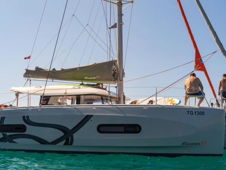 Charter a Excess Excess 11 in Gammarth on Samboat