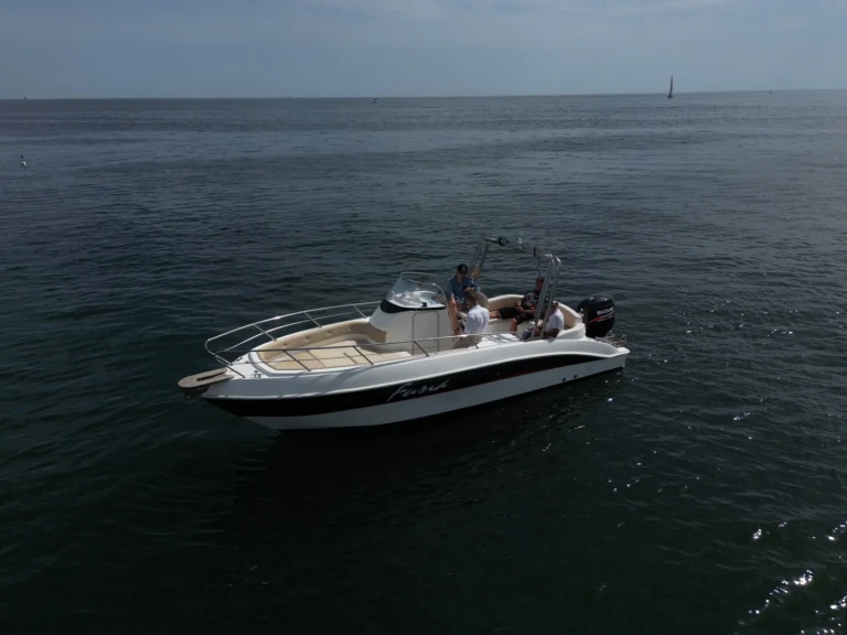 Hire Motorboat Marinello with a boat licence