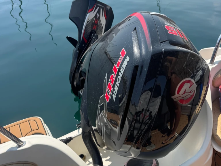 Hire Motorboat with or without skipper Bénéteau Port of Alicante