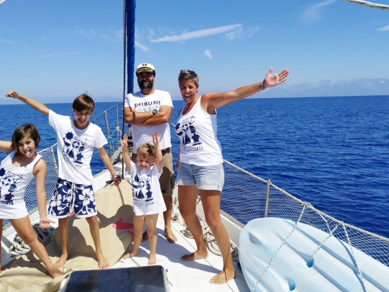 Bénéteau Oceanis 321 charter bareboat or skippered in  Andora