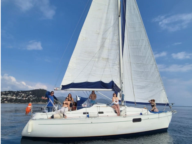Hire Sailboat with or without skipper Bénéteau Andora