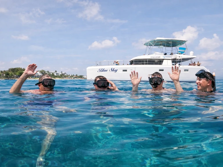 Catamaran hire in Sosúa - Custom Custom