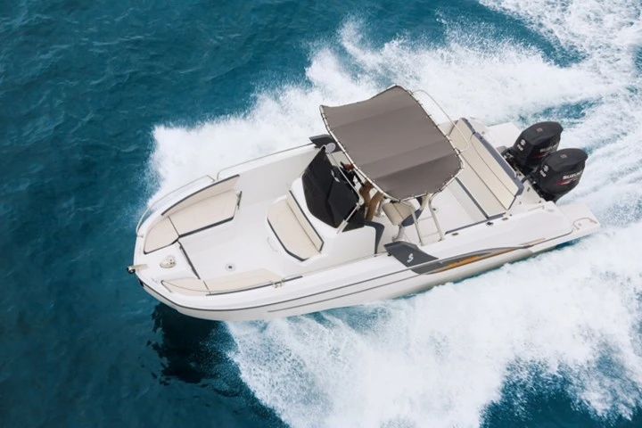 Hire Motorboat with or without skipper Bénéteau Barcelona