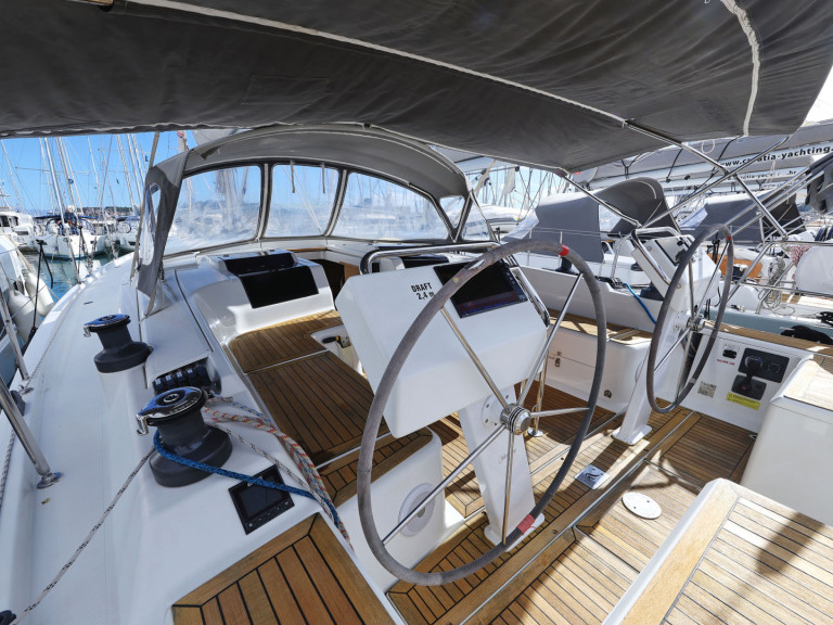 Yacht charter Seget Donji - Hanse Hanse 455 on SamBoat