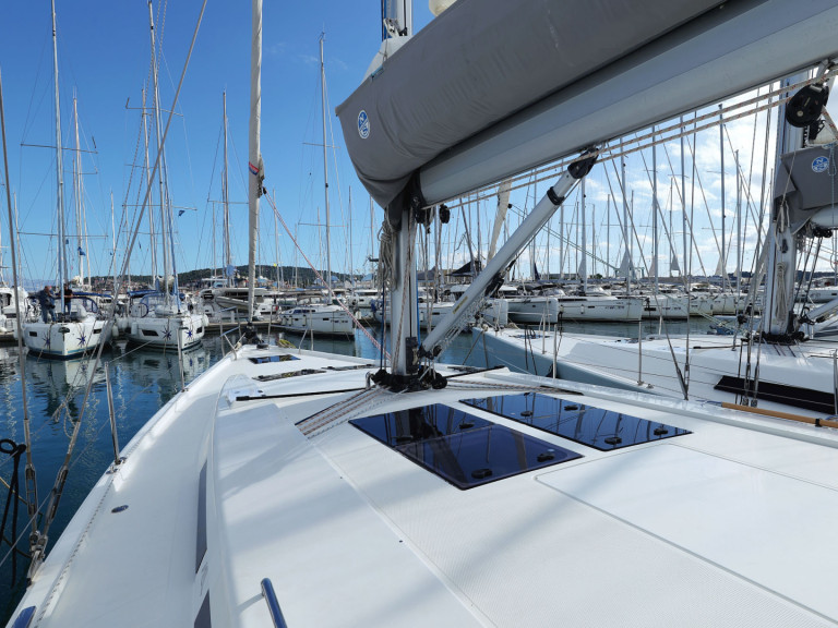 Hire a Hanse Hanse 455 Seget Donji