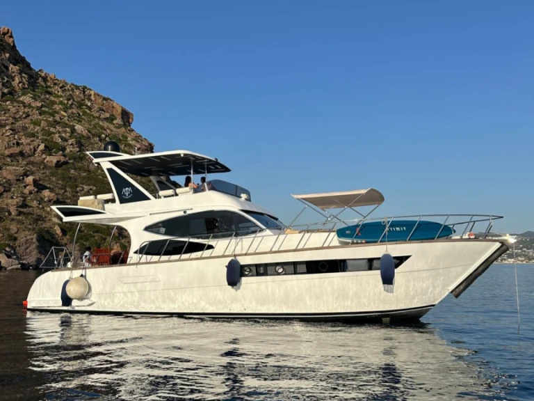 Yacht hire Yalıkavak cheap Custom 56