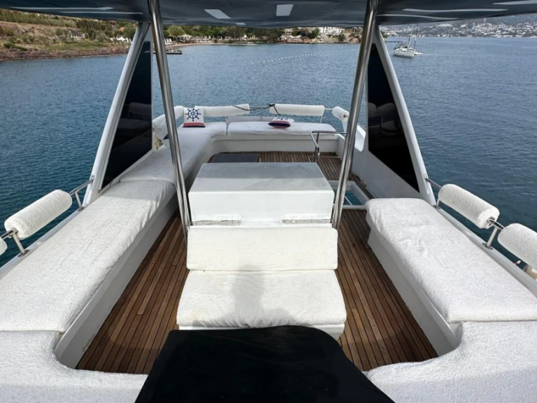 Charter a Custom Made Custom 56 in Yalıkavak on Samboat