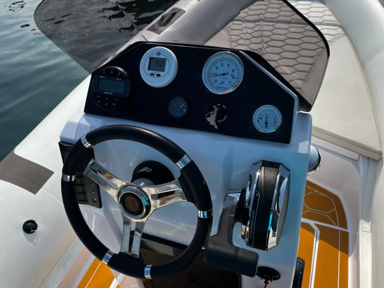 Oromarine Gravel-19 charter bareboat or skippered in  Port d'Addaia (Port)