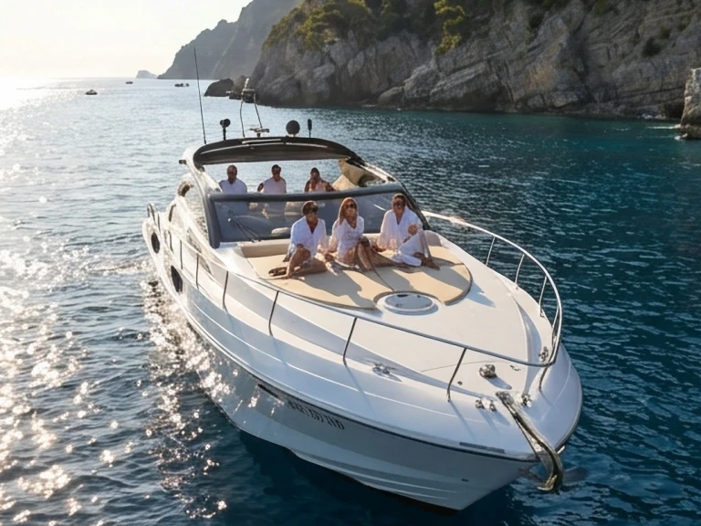 Hire Motorboat Yacht with a boat licence
