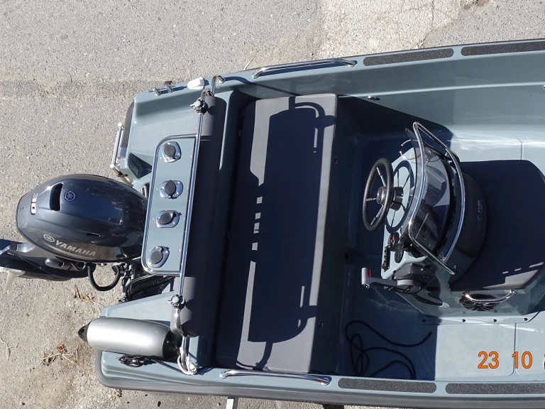 Yacht charter Parálio Ástros - Tysk 450 open on SamBoat