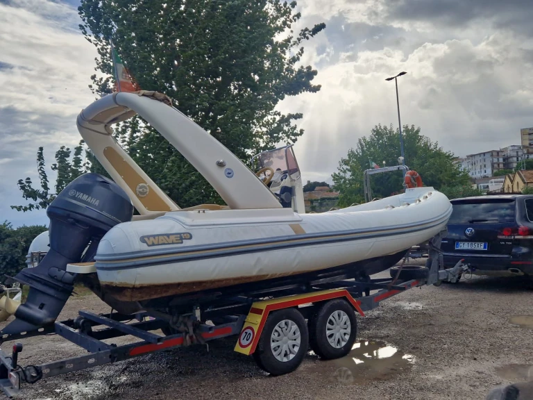 Yacht charter Palermo - Altamarea Wave 19 on SamBoat