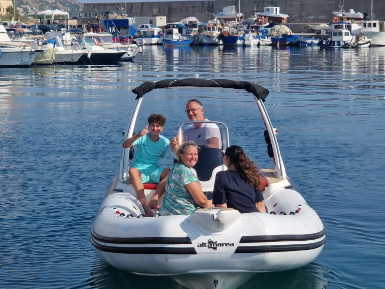 Yacht hire Palermo cheap Wave 19