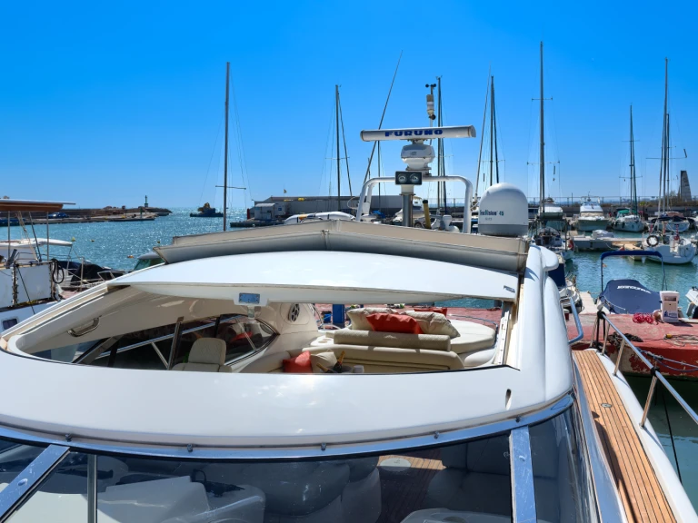 Charter a Sunseeker Predator 60 in Ibiza Town on Samboat