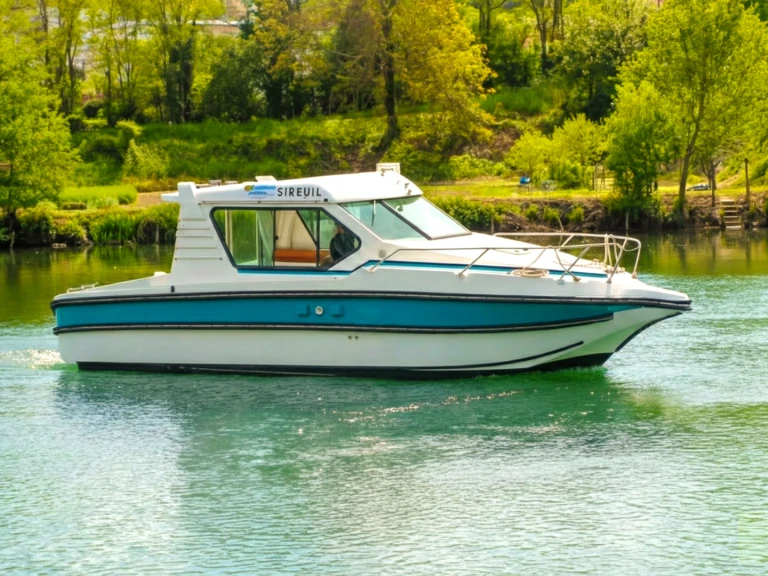 Hire Motorboat with or without skipper Nicols Yacht Sermoise-sur-Loire