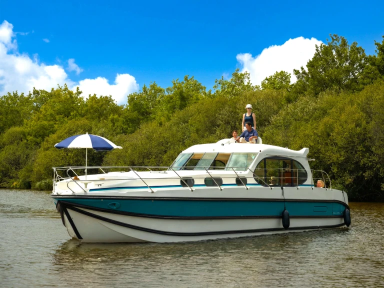 Motorboat to hire Tokaj at the best price