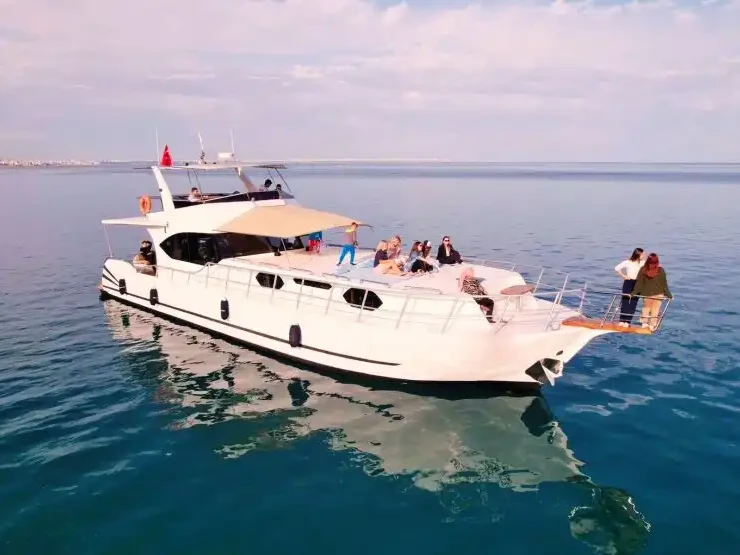 Charter a Custom Made in Antalya (City) on Samboat