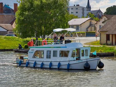 Pénichette Pénichette 950E charter bareboat or skippered in  Nieuw-Loosdrecht