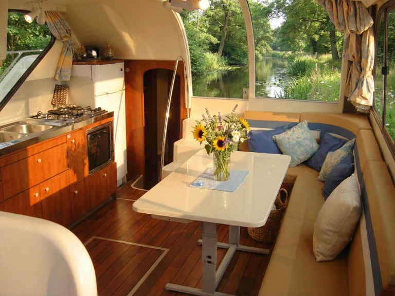 Motorboat hire in Amieira - Nicols Yacht Nicols Confort 1350