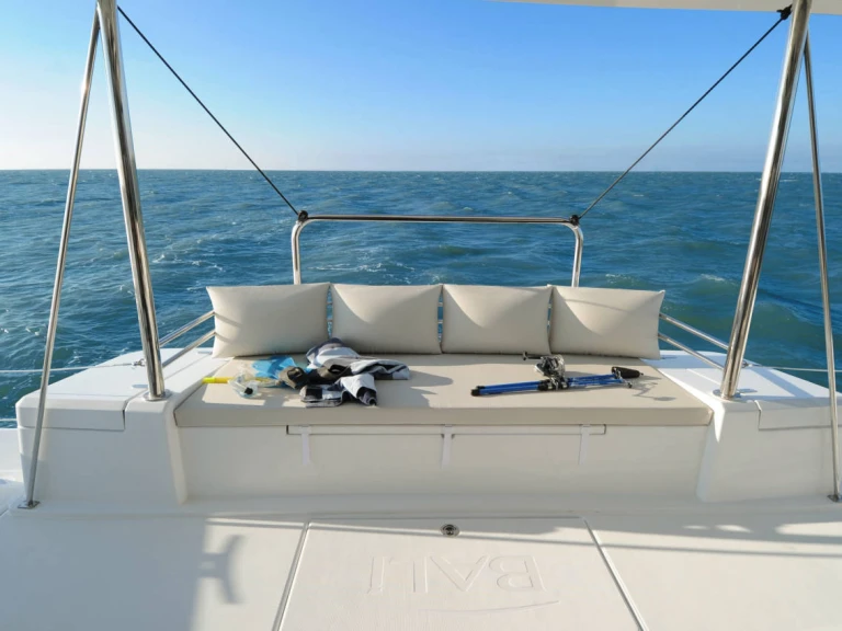 Catamaran hire in Villeneuve-Loubet - Bali Bali 4.1