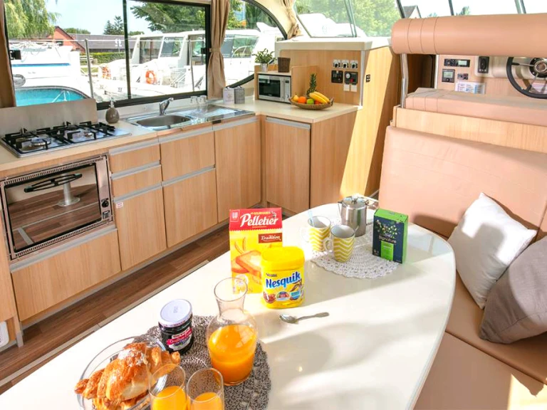Yacht charter Saverne - Nicols Yacht Nicols Sixto Fly C on SamBoat