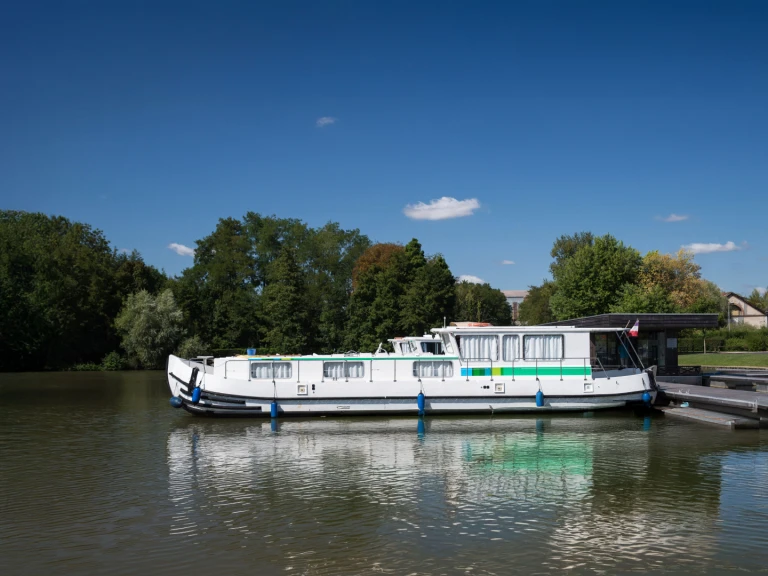 Hire Canal boat with or without skipper Pénichette Argens-Minervois
