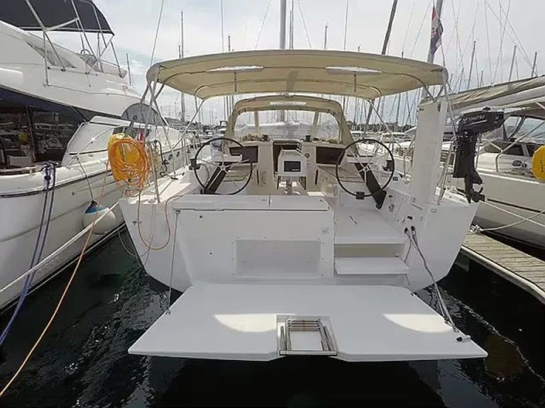 Yacht hire Roses cheap Grand Large 430