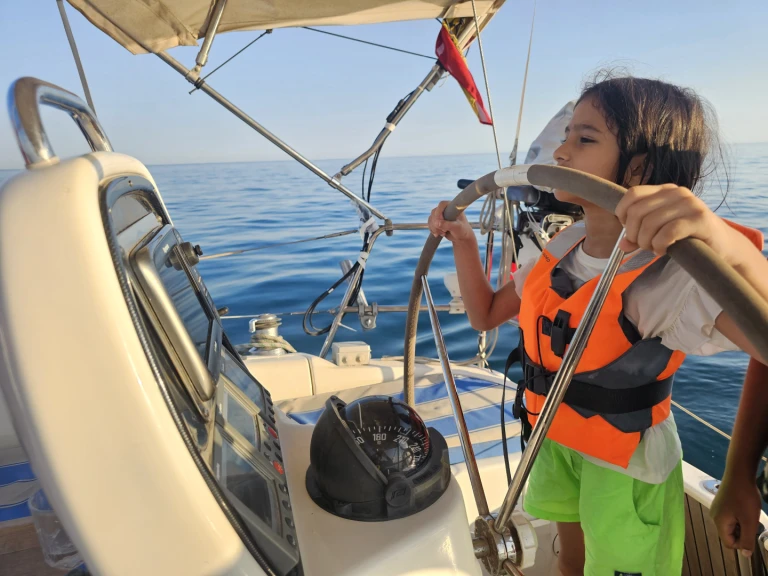 Yacht hire Badia de Pollença cheap Cruiser 31