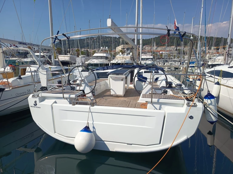 Sailboat hire in Split - Bénéteau Oceanis 46.1