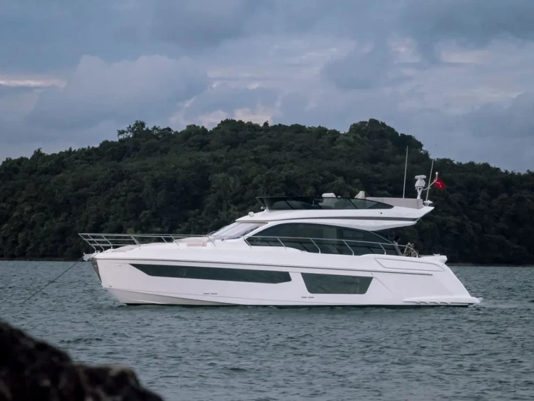 Luxury Yacht hire in Trogir - Azimut Azimut 53 Fly